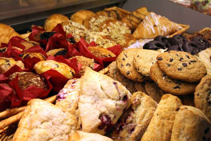 A very full cookie plate